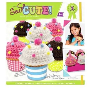 Sew Cute Crochet Cupcake Kit (NWT)